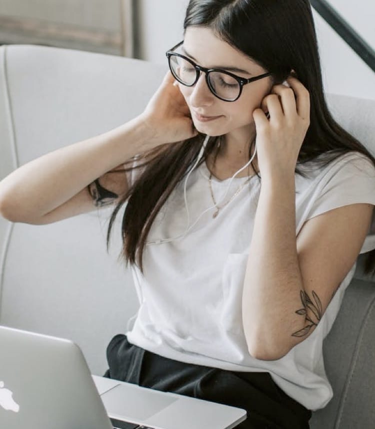 Woman talking on the phone